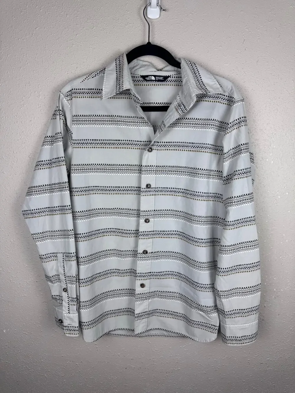 The North Face Men's Button Down Shirt size Small